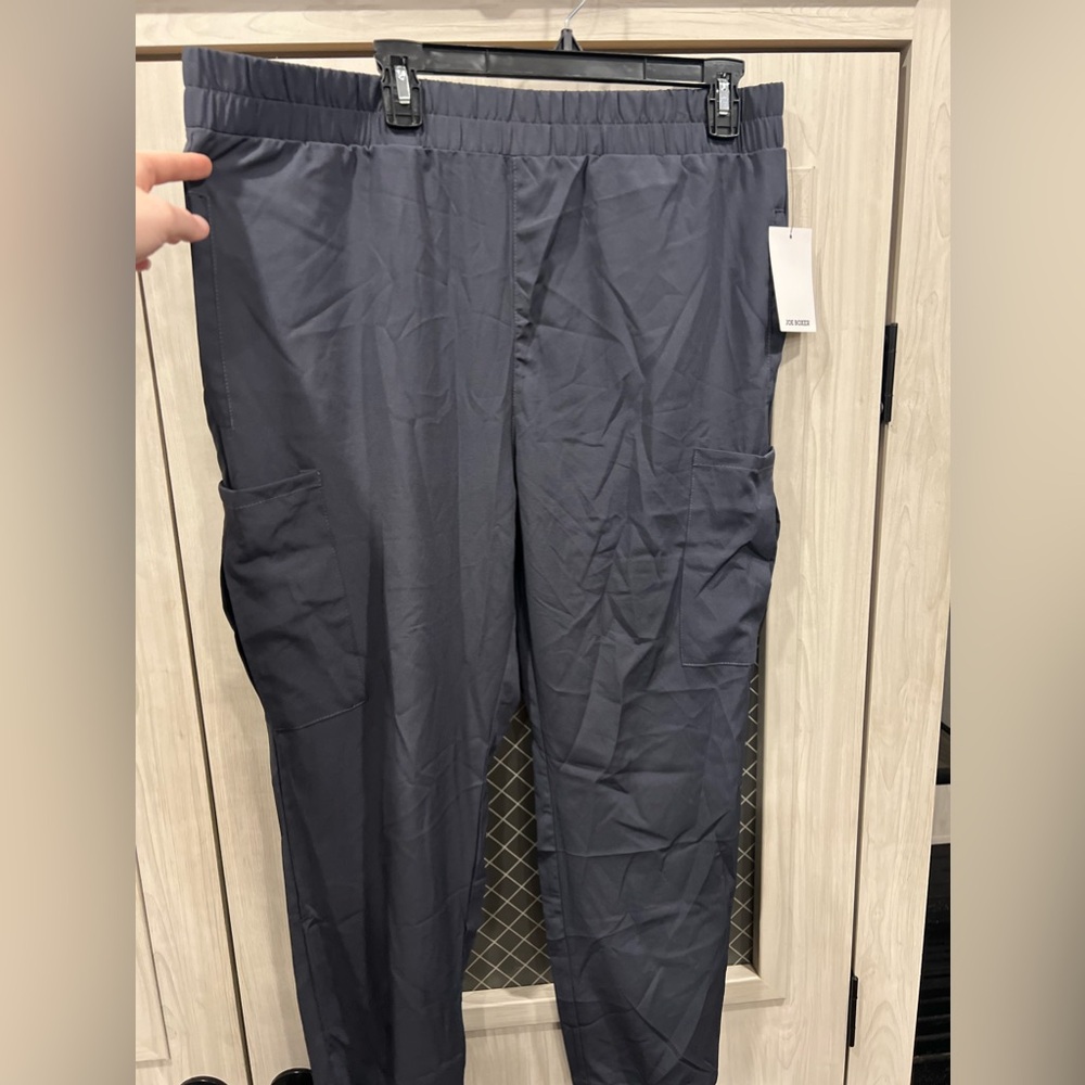 NWT Men’s Joe Boxer Cargo joggers